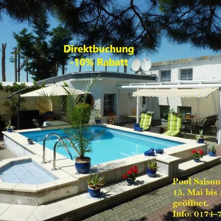 Pension Muench "Am Anger" Neuseusslitz Esterno foto
