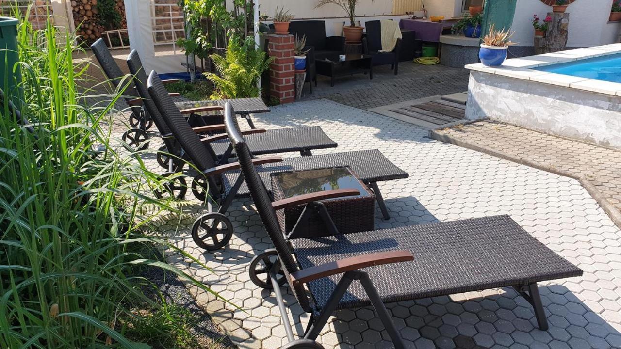 Pension Muench "Am Anger" Neuseusslitz Esterno foto